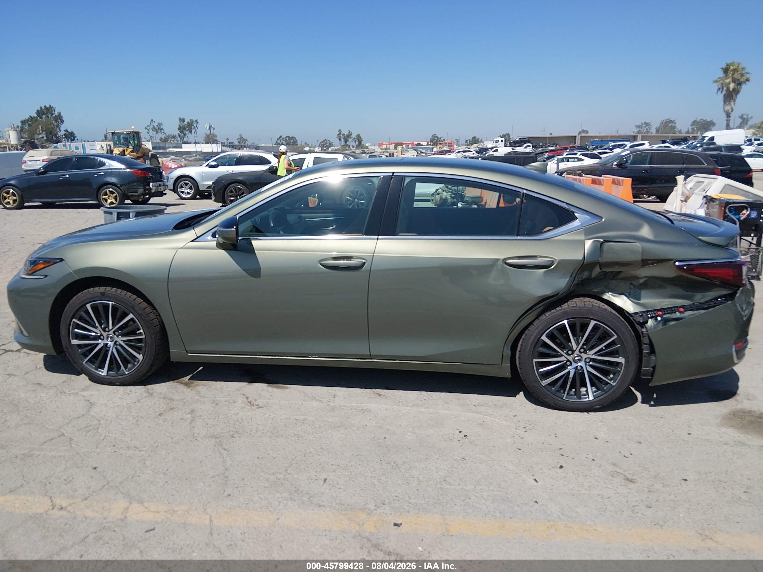 2025 LEXUS ES 300H 300h Premium