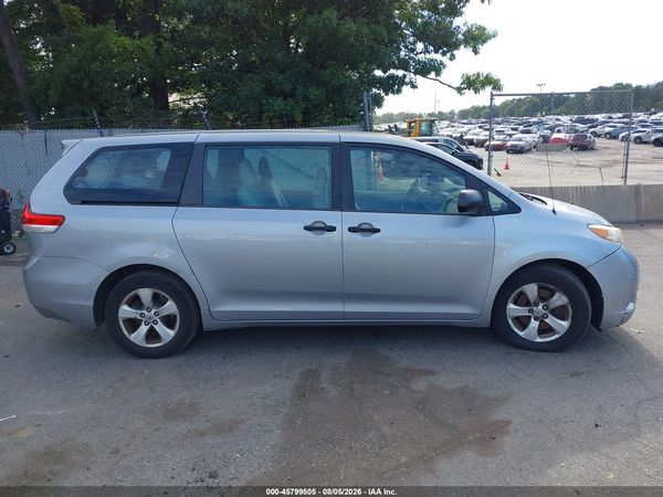 2013 TOYOTA SIENNA L V6 7 PASSENGER