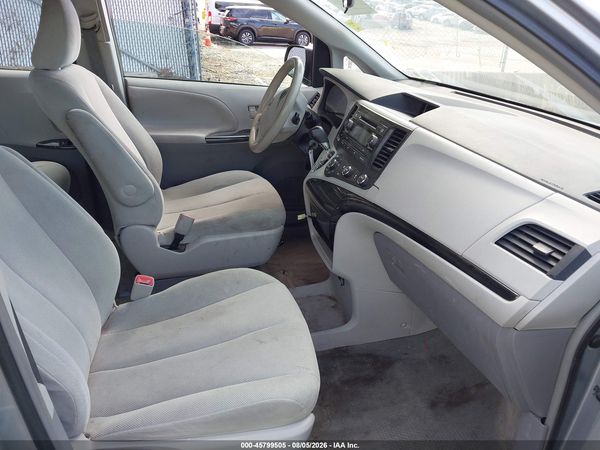 2013 TOYOTA SIENNA L V6 7 PASSENGER