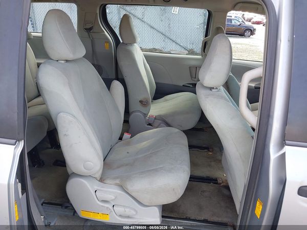 2013 TOYOTA SIENNA L V6 7 PASSENGER