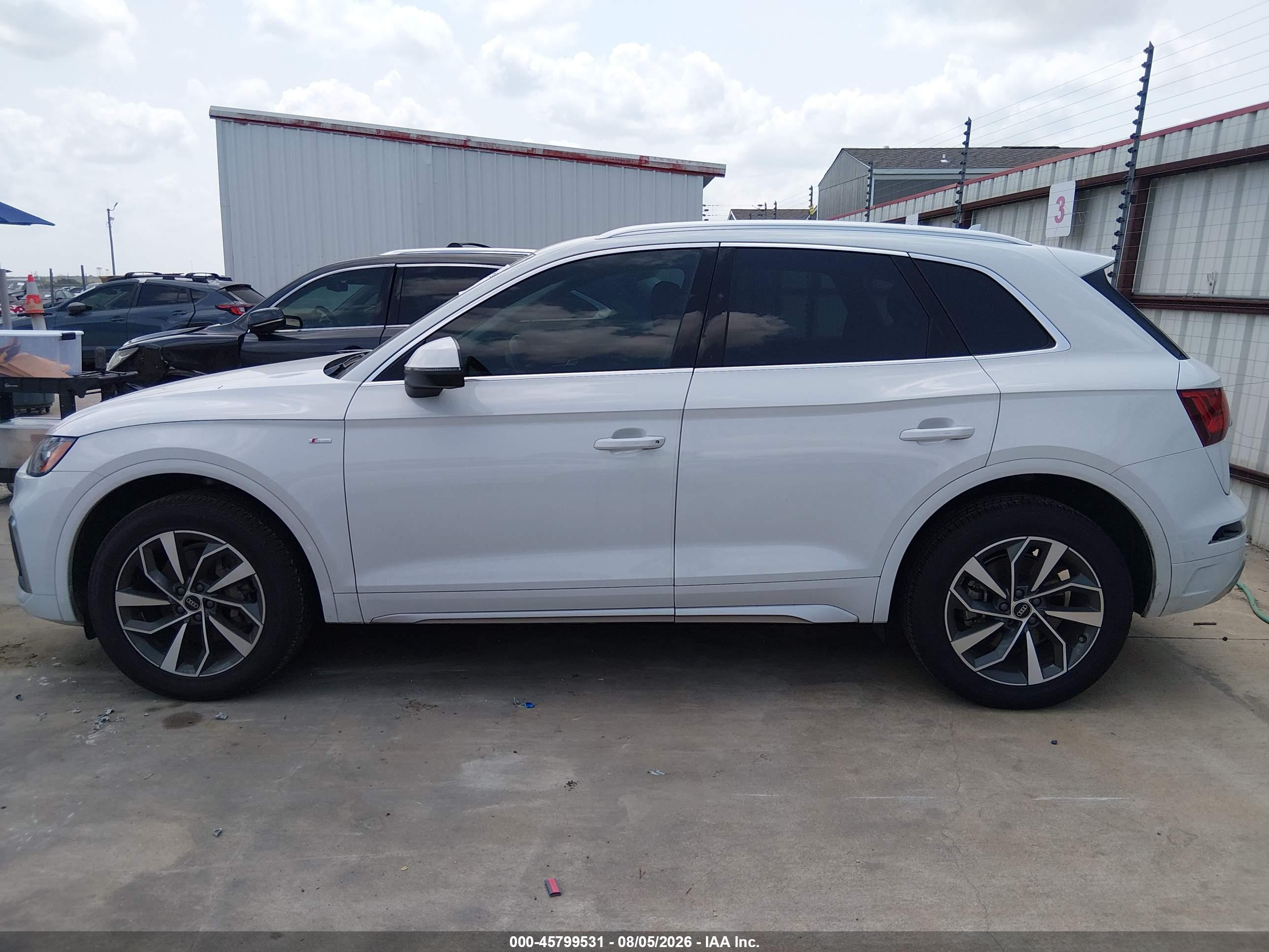 2022 AUDI Q5