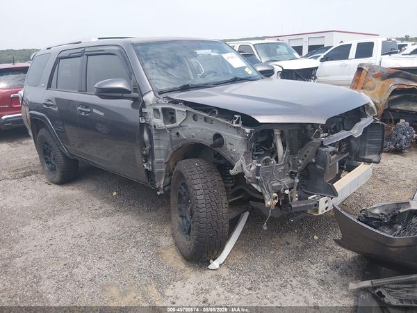 2016 TOYOTA 4RUNNER SR5