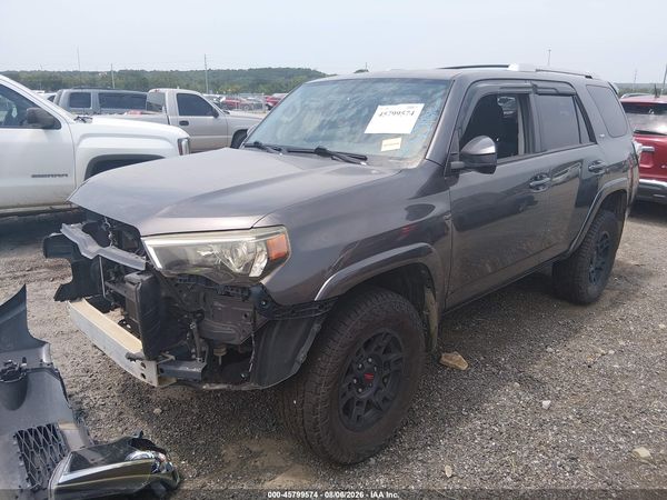 2016 TOYOTA 4RUNNER SR5