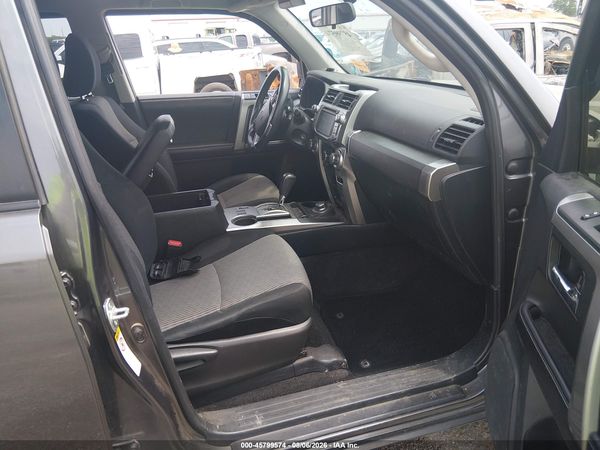 2016 TOYOTA 4RUNNER SR5