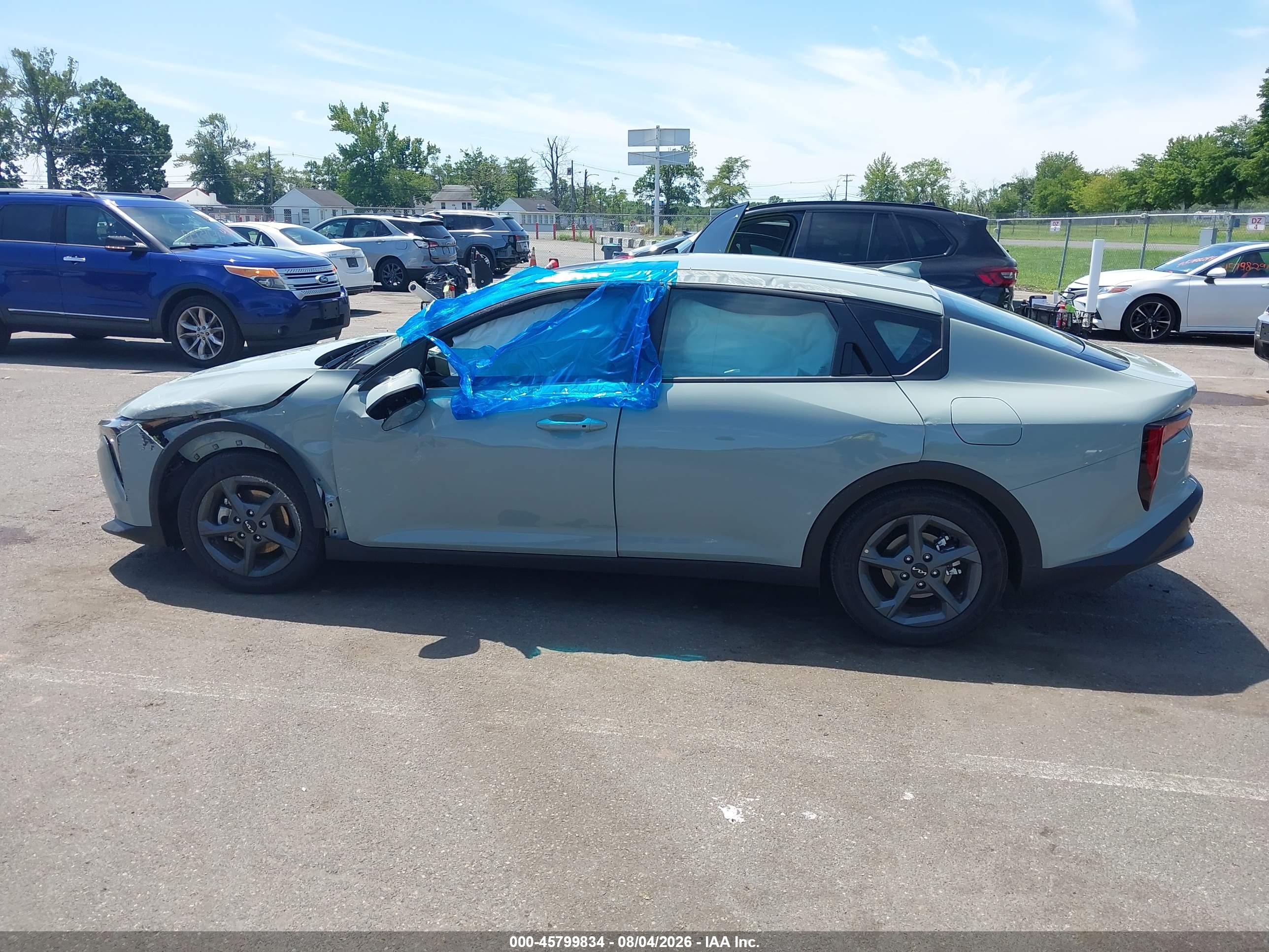 2026 KIA K4 LXS