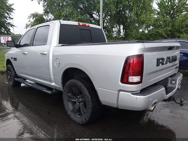 2017 RAM 1500 NIGHT  4X4 5'7 BOX