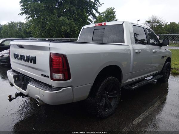 2017 RAM 1500 NIGHT  4X4 5'7 BOX