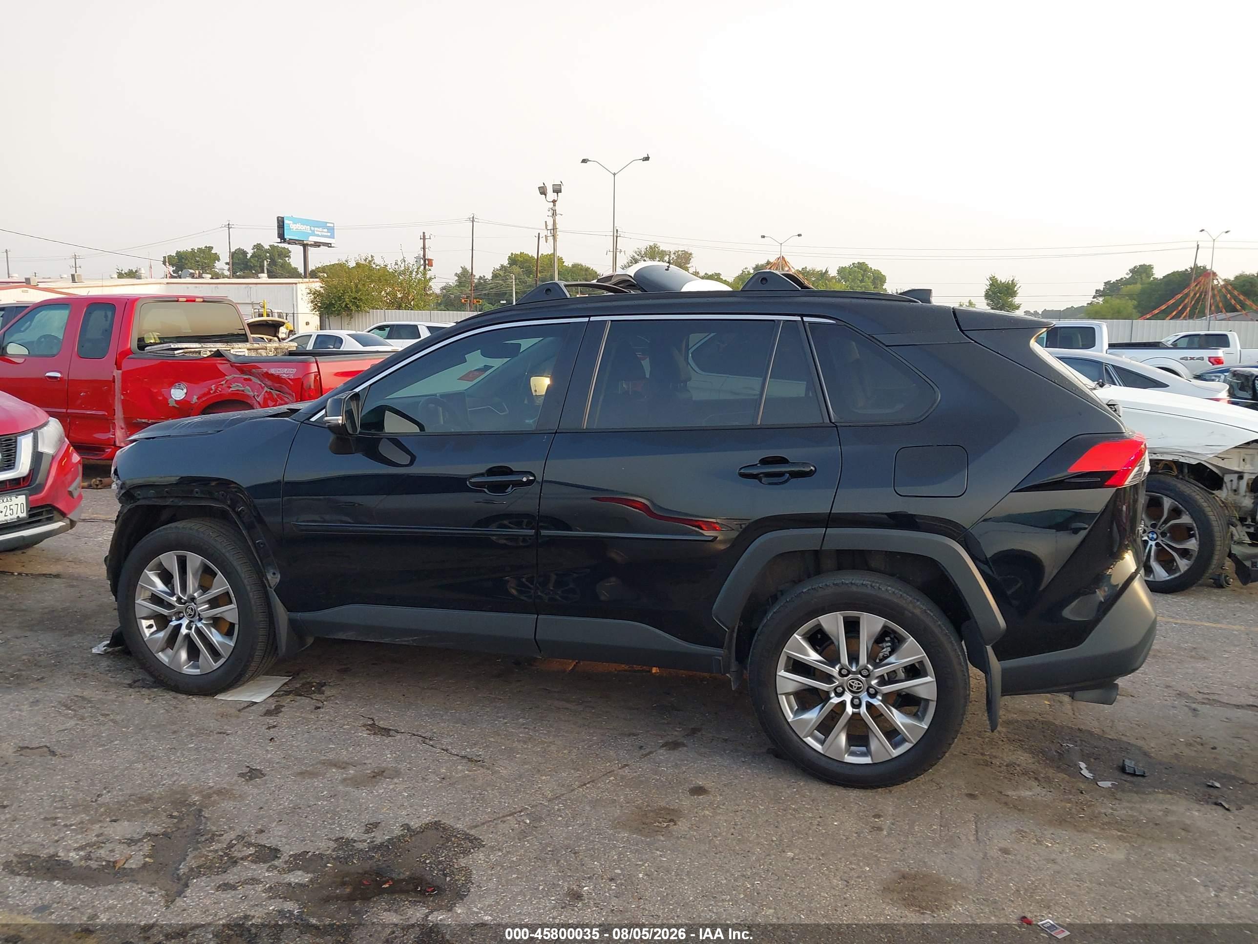 2024 TOYOTA RAV4 XLE PREMIUM
