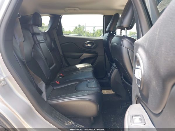 2019 JEEP CHEROKEE LATITUDE PLUS 4X4