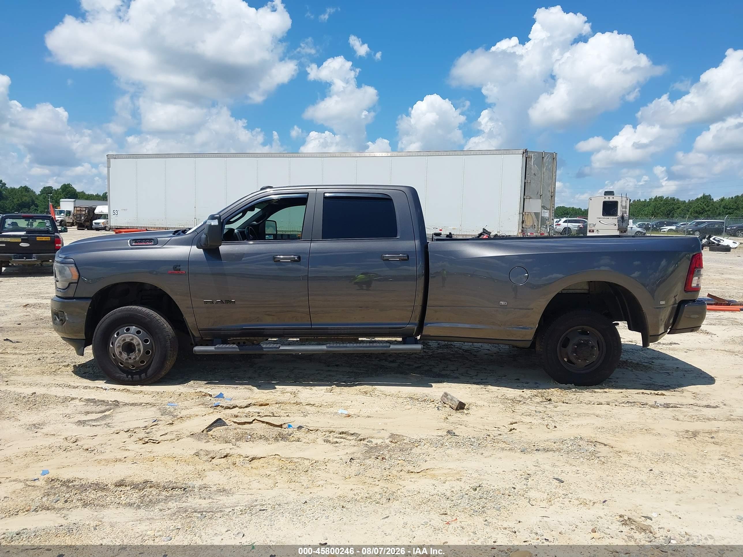 2024 RAM 3500 BIG HORN  4X4 8' BOX