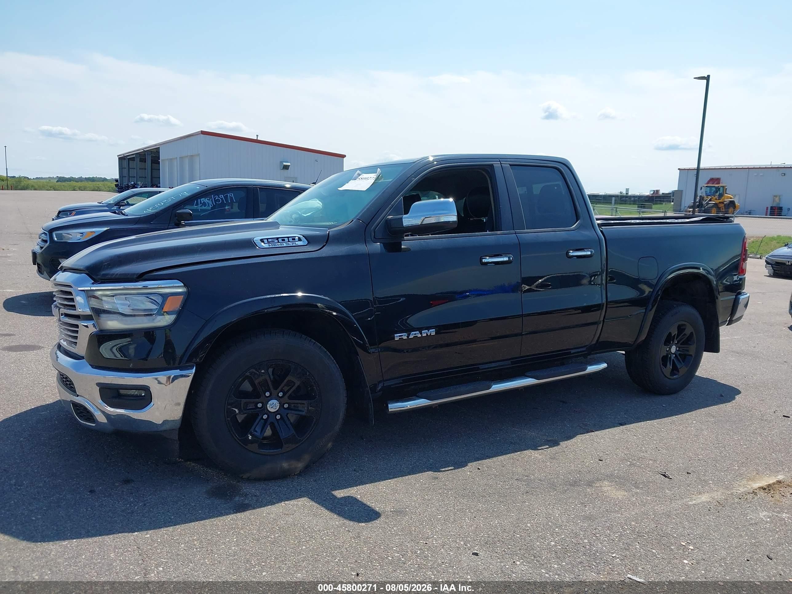 2019 RAM 1500 LARAMIE  4X4 6'4 BOX