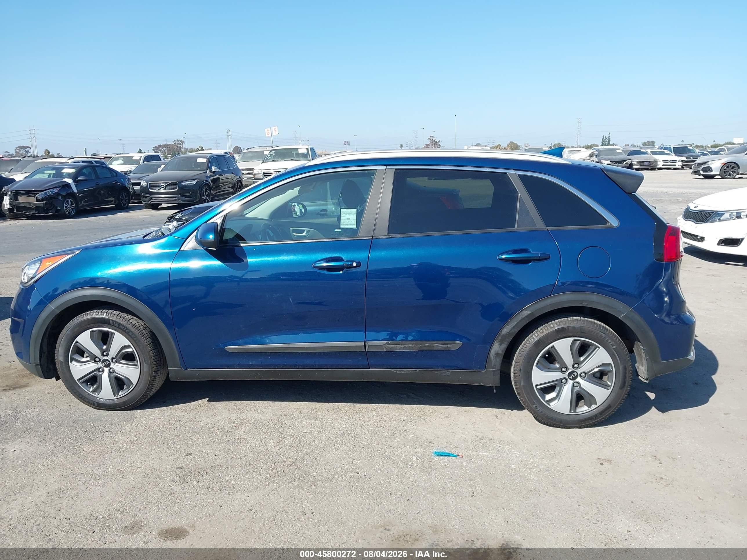 2018 KIA NIRO LX