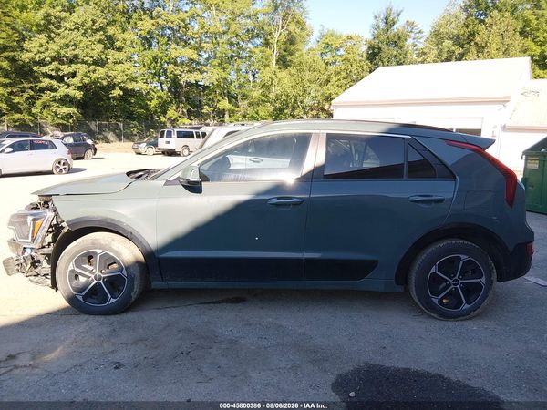 2023 KIA NIRO