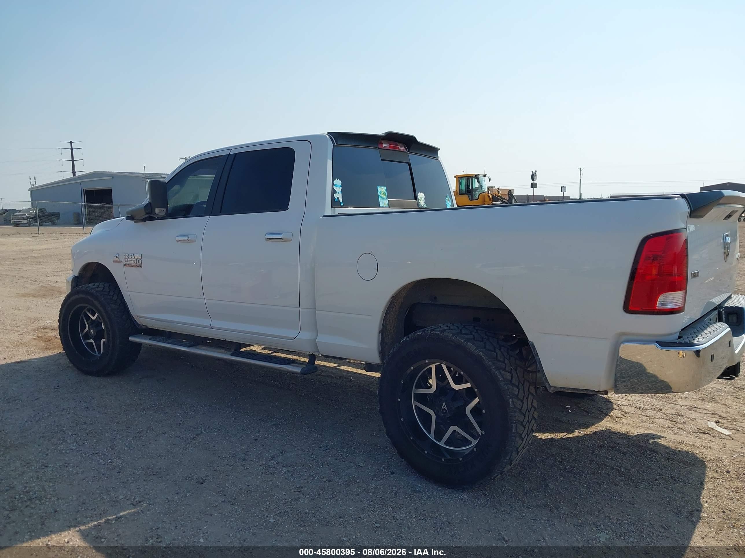 2017 RAM 2500 SLT  4X4 6'4 BOX