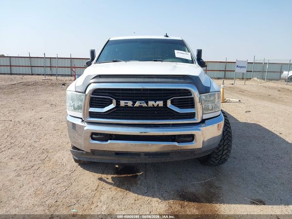 2017 RAM 2500 SLT  4X4 6'4 BOX