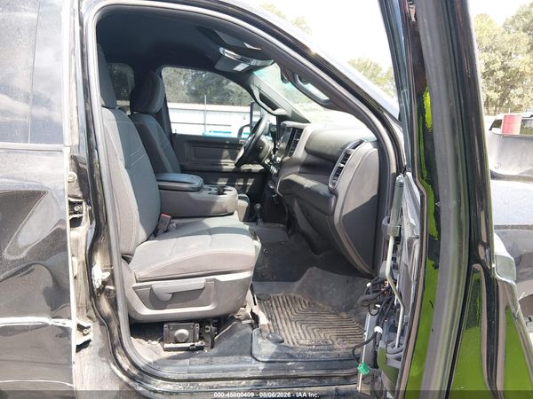 2022 RAM 2500 TRADESMAN  4X4 8' BOX