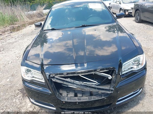 2013 CHRYSLER 300 MOTOWN — I6