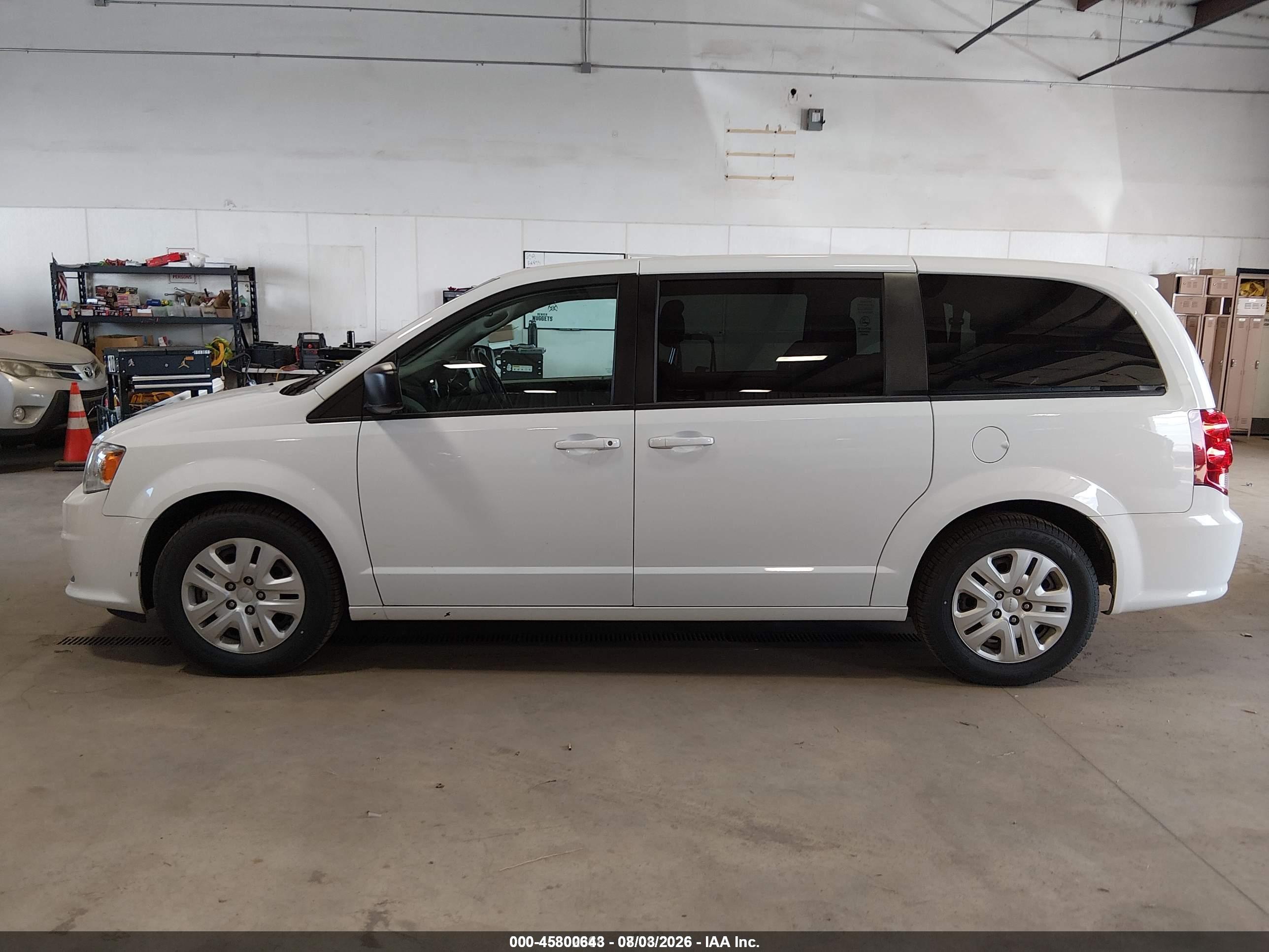 2018 DODGE GRAND CARAVAN SE