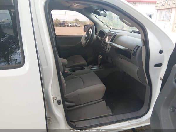 2019 NISSAN FRONTIER S