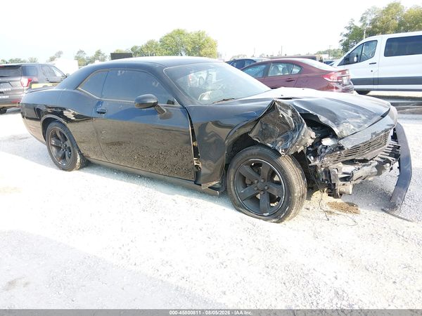 2013 DODGE CHALLENGER SXT