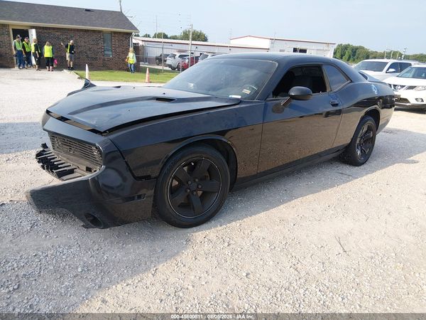 2013 DODGE CHALLENGER SXT