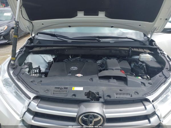2019 TOYOTA HIGHLANDER XLE