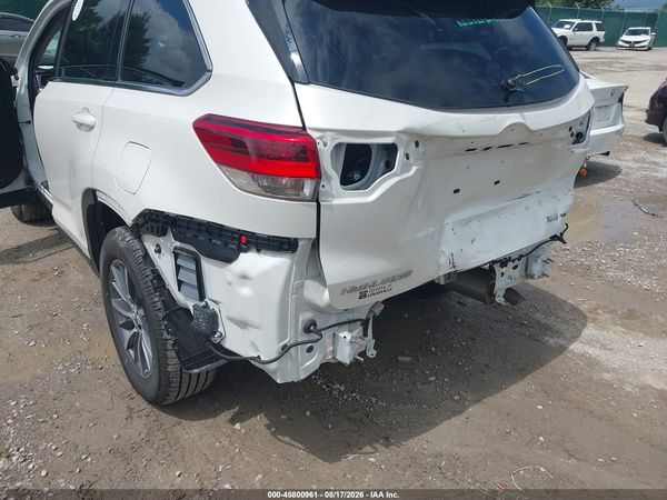 2019 TOYOTA HIGHLANDER XLE