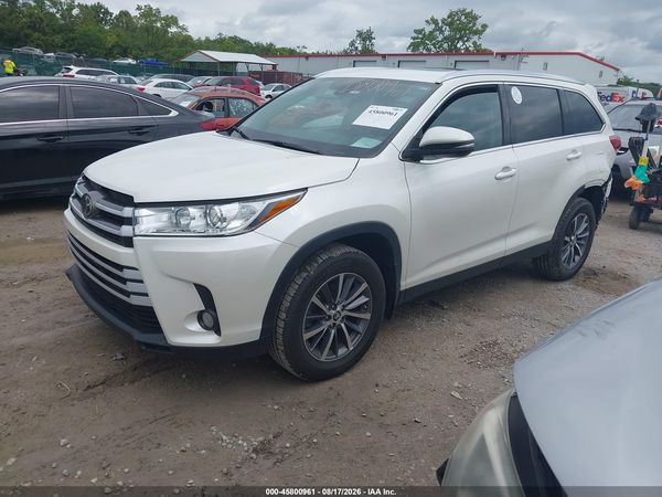 2019 TOYOTA HIGHLANDER XLE