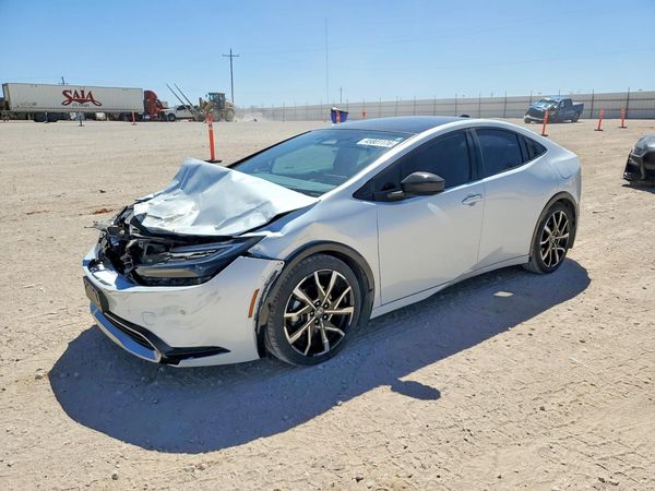 2024 TOYOTA PRIUS