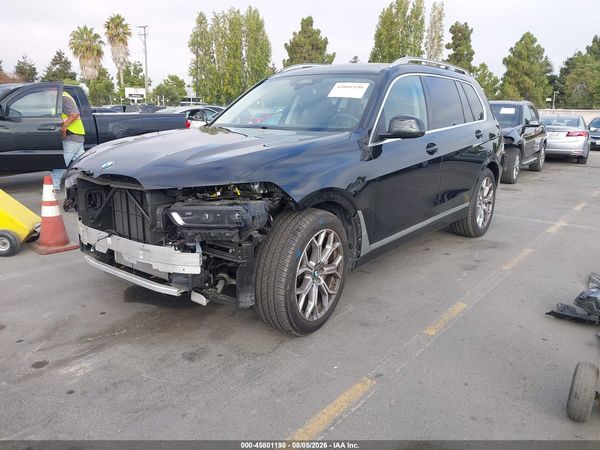 2025 BMW X7 XDRIVE40I