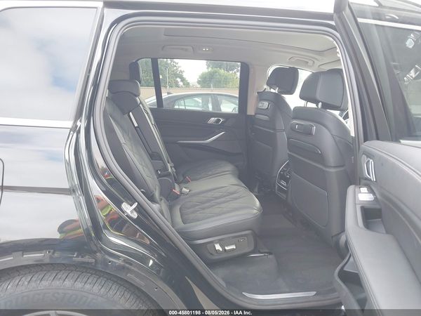 2025 BMW X7 XDRIVE40I