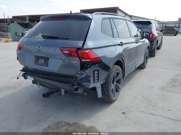 2024 VOLKSWAGEN TIGUAN 2.0T SE R-LINE BLACK — I4