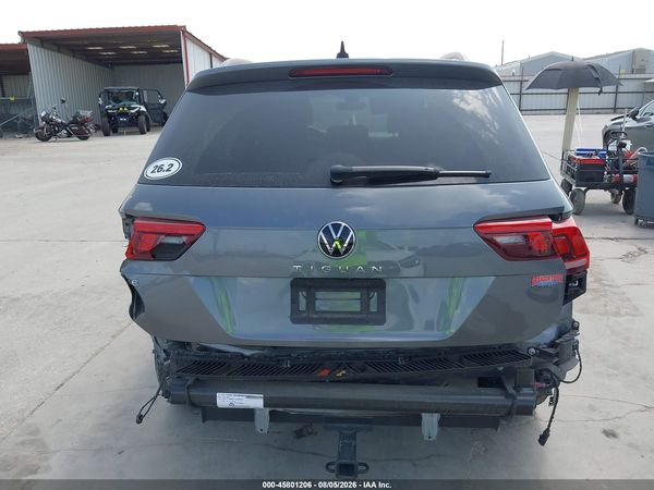 2024 VOLKSWAGEN TIGUAN 2.0T SE R-LINE BLACK — I119