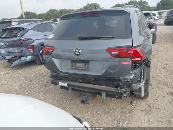 2024 VOLKSWAGEN TIGUAN 2.0T SE R-LINE BLACK — I152