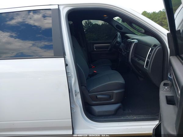 2021 RAM 1500 CLASSIC WARLOCK  4X2 5'7 BOX