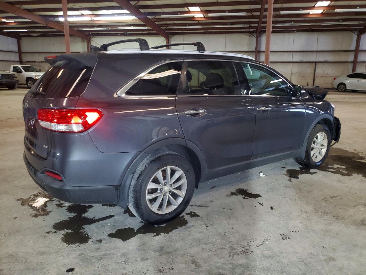 2018 KIA SORENTO L, LX
