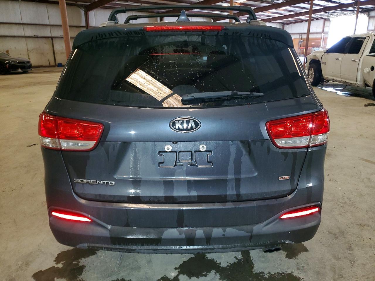 2018 KIA SORENTO L, LX