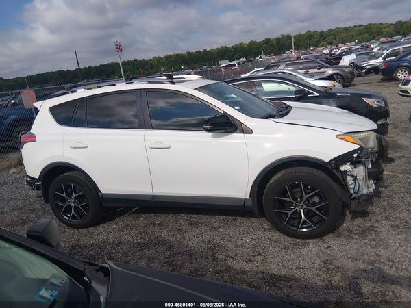 2017 TOYOTA RAV4 SE