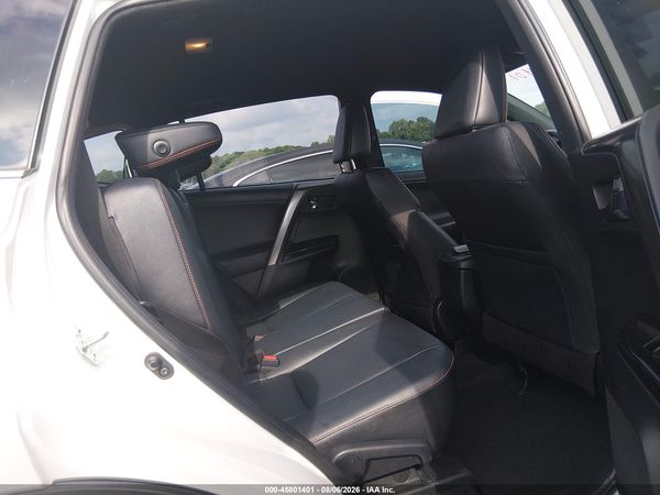 2017 TOYOTA RAV4 SE