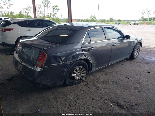 2013 CHRYSLER 300 MOTOWN — I4