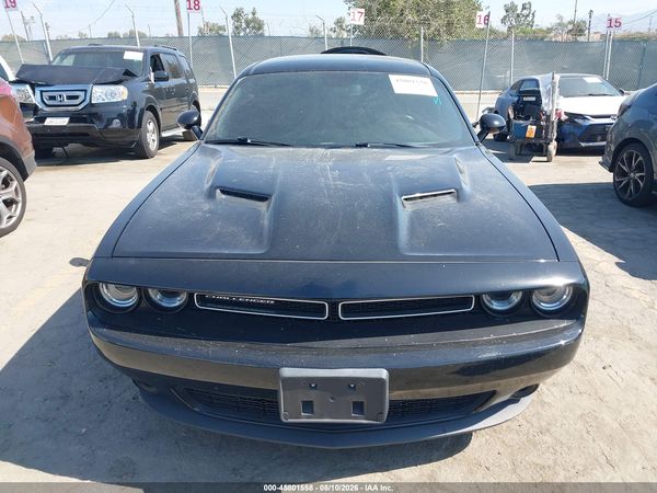 2019 DODGE CHALLENGER SXT