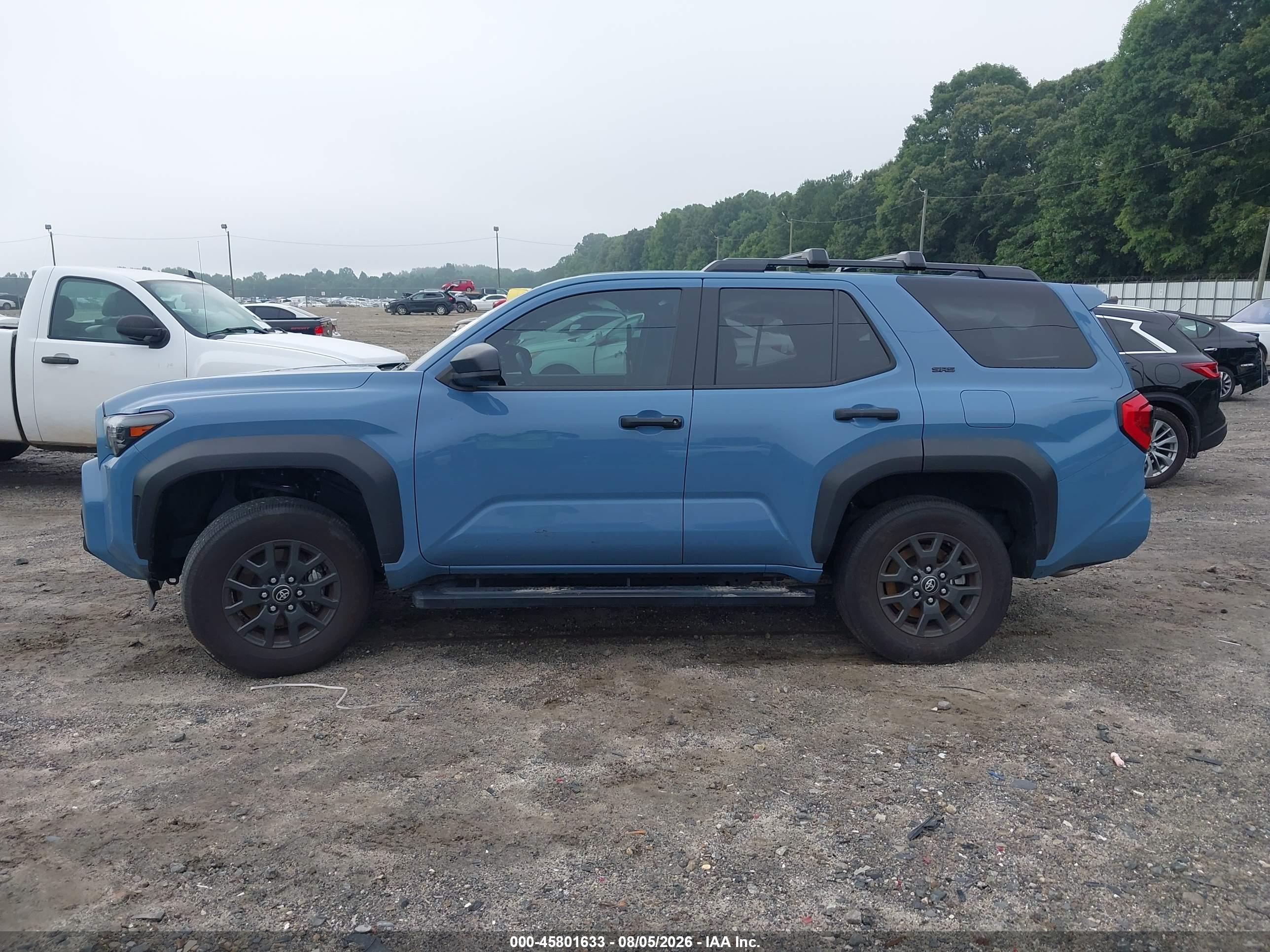 2025 TOYOTA 4RUNNER SR5