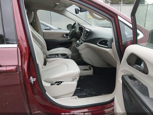 2021 CHRYSLER VOYAGER LXI