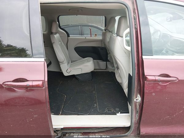 2021 CHRYSLER VOYAGER LXI
