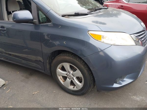 2015 TOYOTA SIENNA LE 8 PASSENGER