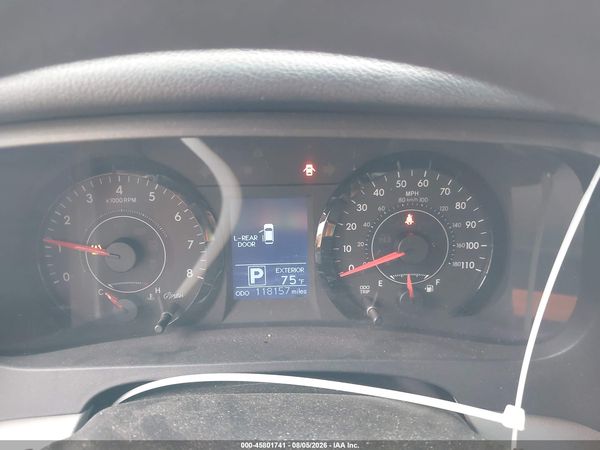 2015 TOYOTA SIENNA LE 8 PASSENGER
