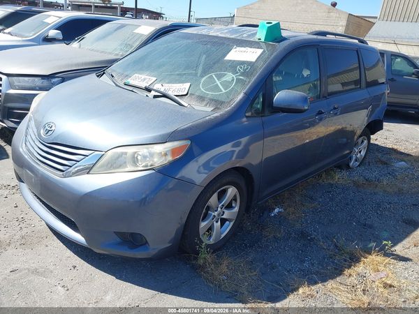 2015 TOYOTA SIENNA LE 8 PASSENGER