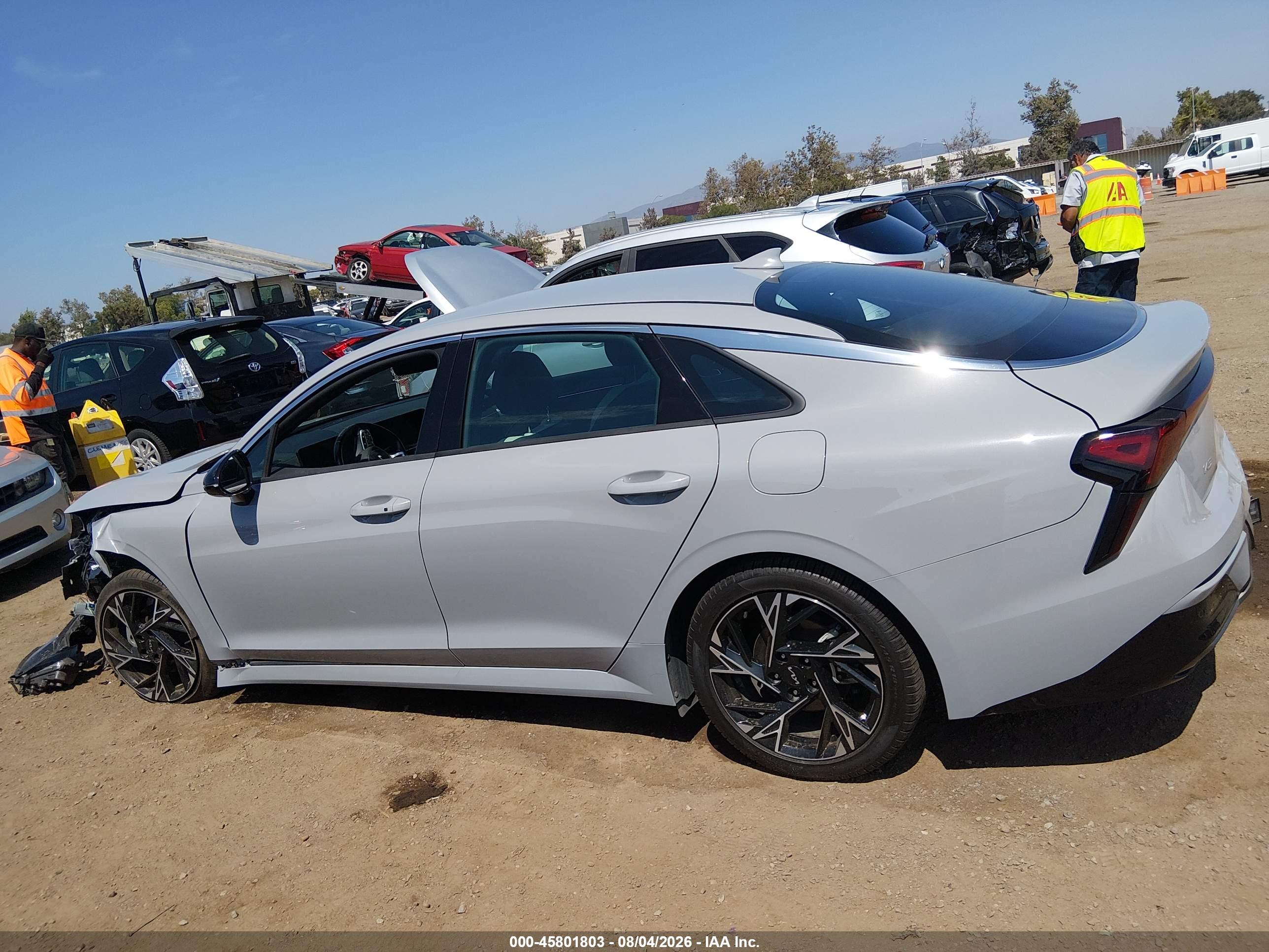 2025 KIA K5 GT-LINE