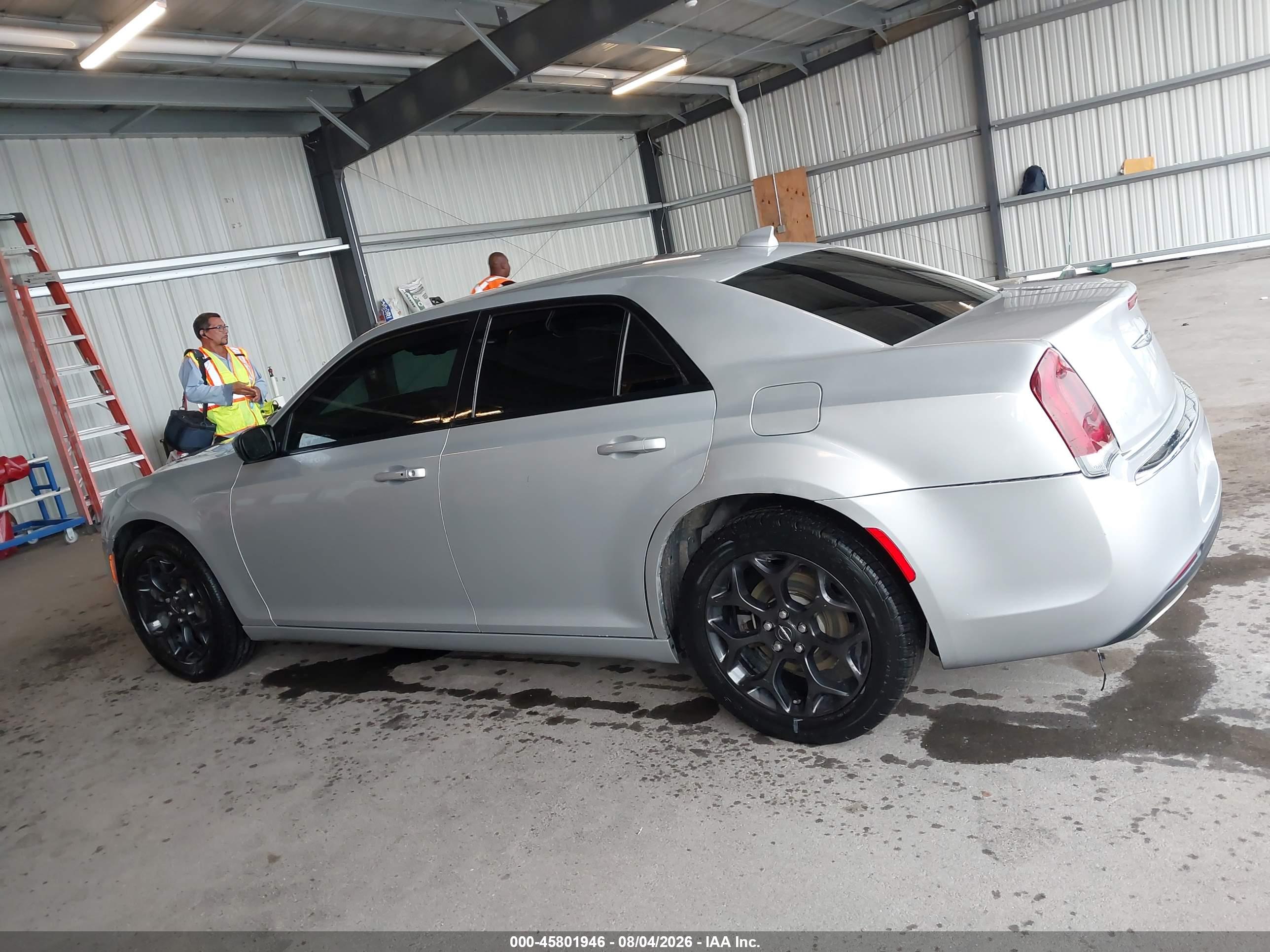 2019 CHRYSLER 300 TOURING