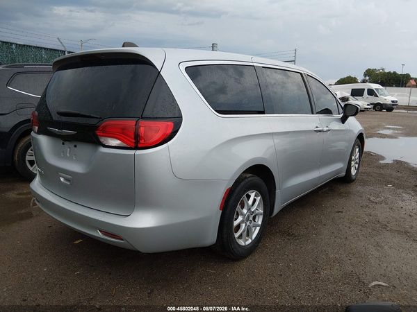 2023 CHRYSLER VOYAGER LX — I4